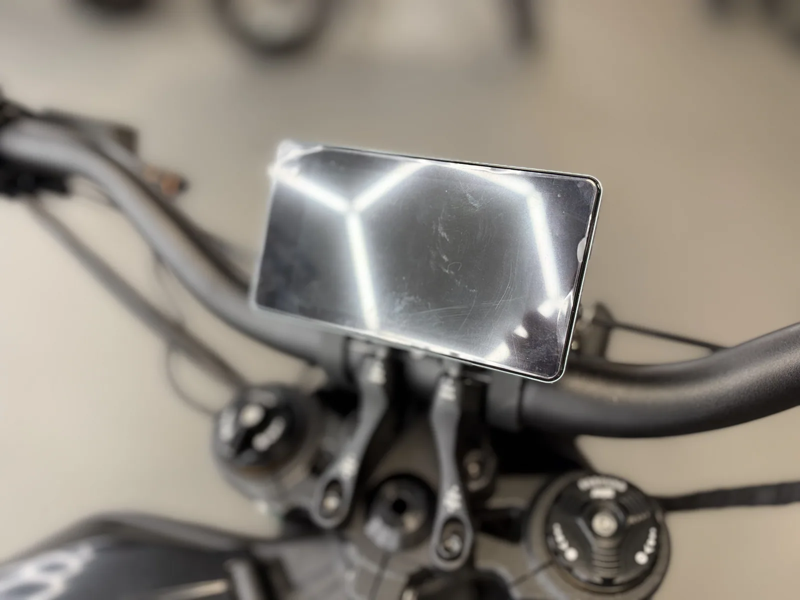 Arctic Leopard XF electric dirt bike display detail