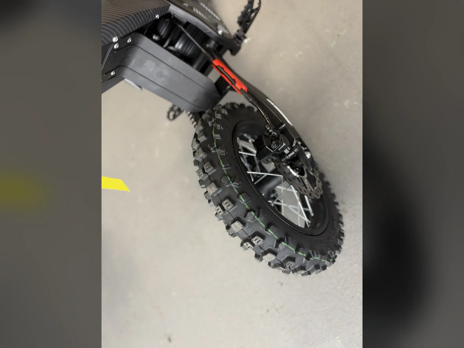 Valtinsu EM-5 electric dirt bike at the VoltRush USA showroom, photo 11